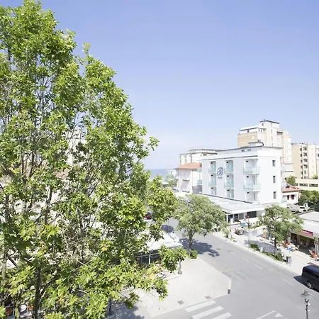 Hotel Desiree Cesenatico