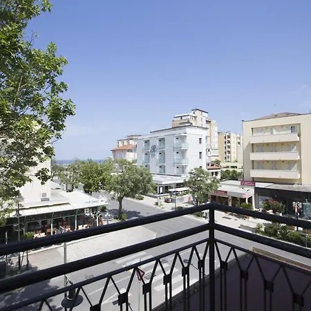 Hotel Desiree