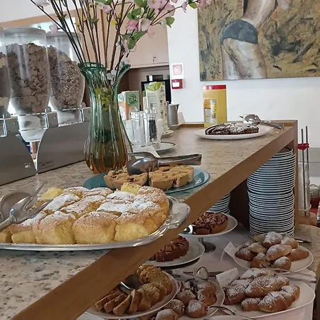 Hotel Desiree Cesenatico