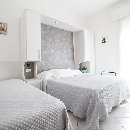 Ξενοδοχείο Desiree