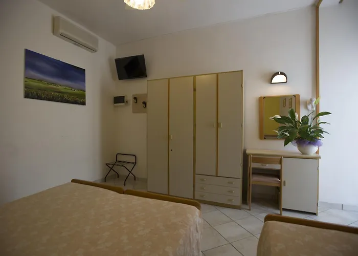 Hotel Hotel Desiree 3*